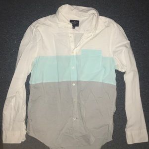 American Eagle button down shirt